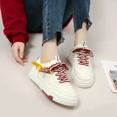 New women's sports shoes