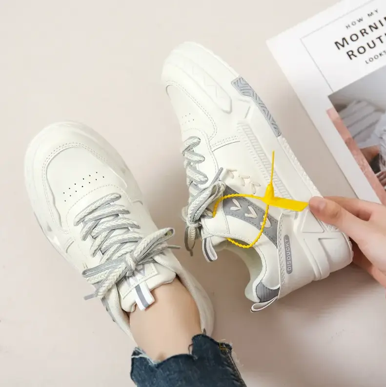 Women's athletic shoes for the gym Women's athletic shoes for the gym