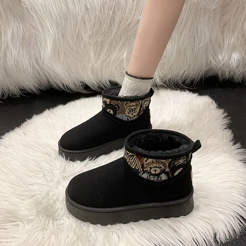 قیمت نیم بوت مشکی تو خز زمستانی زنانه و دخترانه اورجینال قیمت نیم بوت مشکی تو خز زمستانی زنانه و دخترانه اورجینال