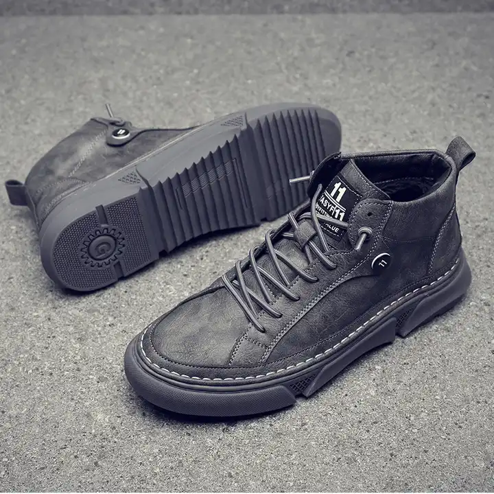 Stylish men's high-top shoes Stylish men's high-top shoes
