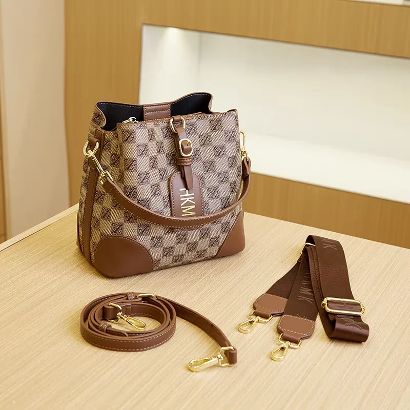 High-quality women's handbag High-quality women's handbag