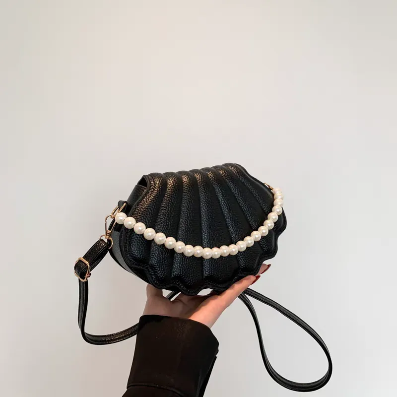 Original black women's shoulder handbag Original black women's shoulder handbag