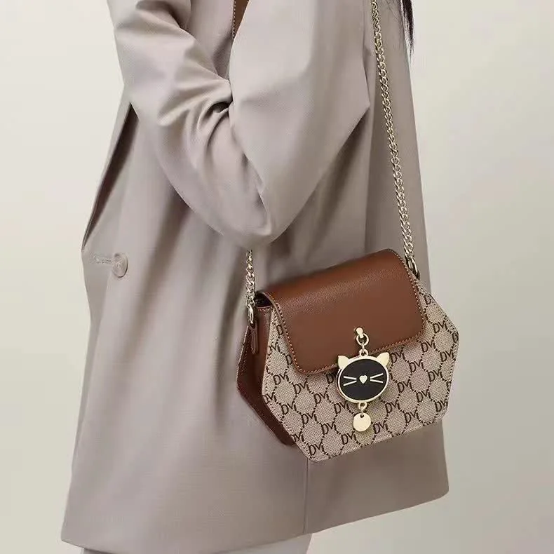 Elegant evening bag Elegant evening bag