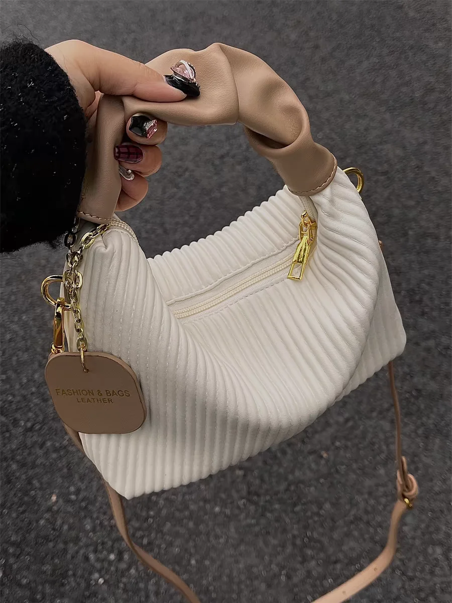 Imported girls' handbag purchase Imported girls' handbag purchase