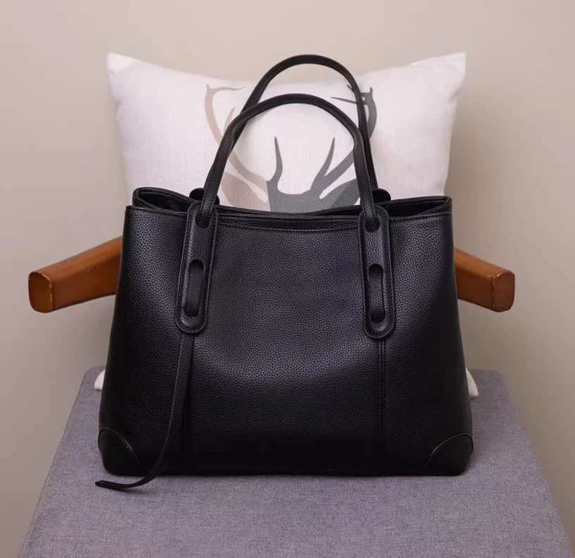 Price of women's leather shoulder bag Price of women's leather shoulder bag