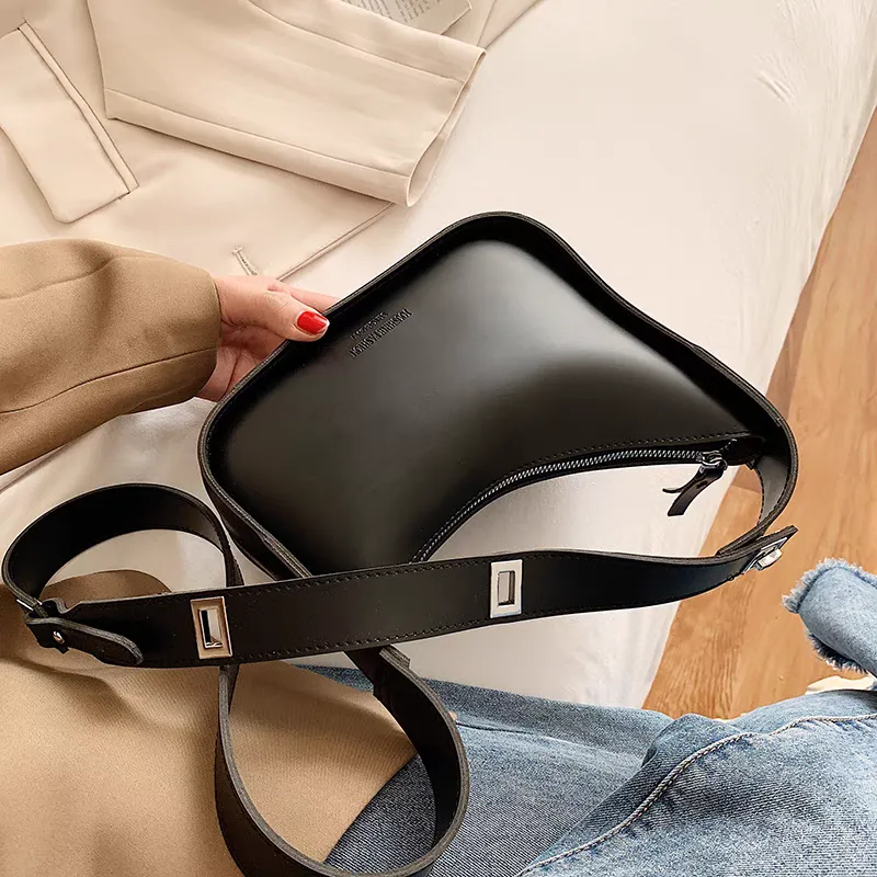 Elegant black women's shoulder bag price Elegant black women's shoulder bag price