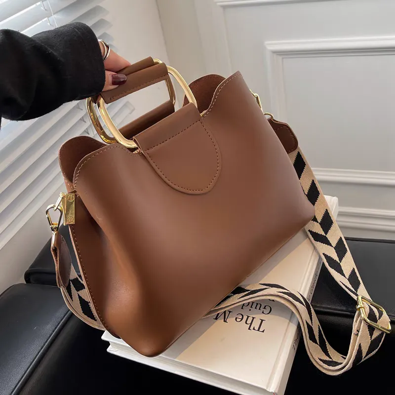 Imported women's brown handbag purchase Imported women's brown handbag purchase