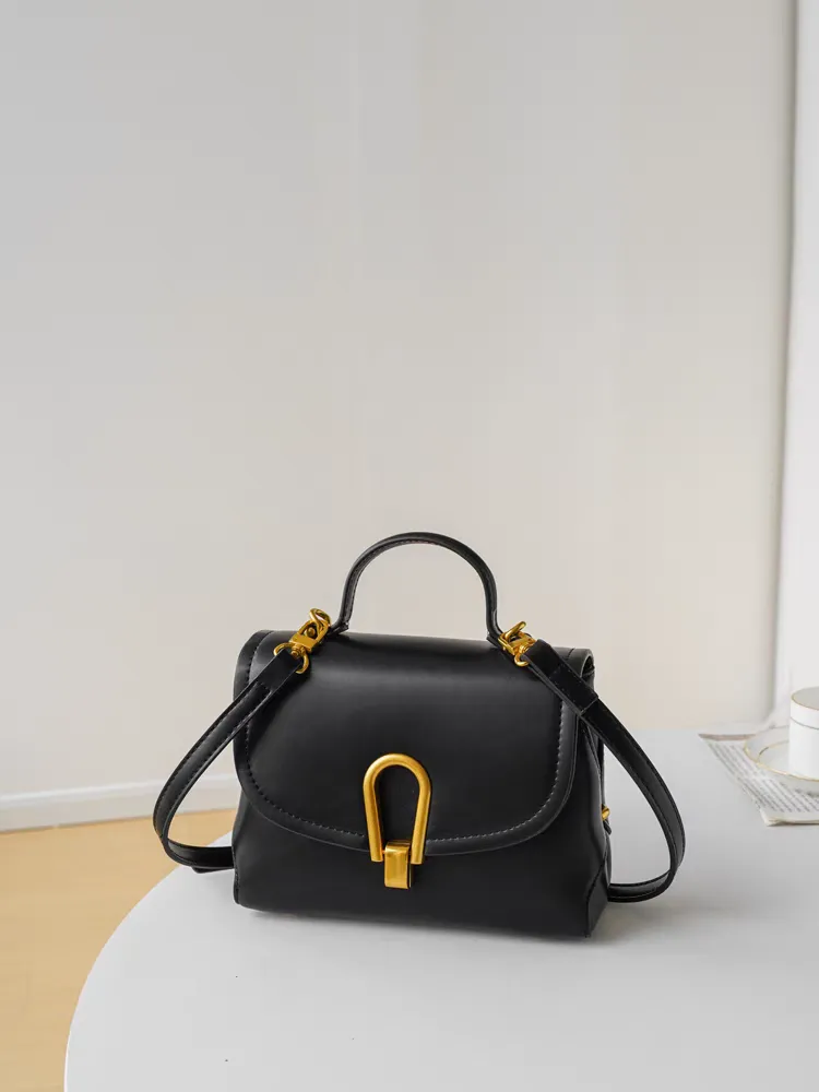 Original Women's Black Handbag Purchase Original women's black handbag purchase