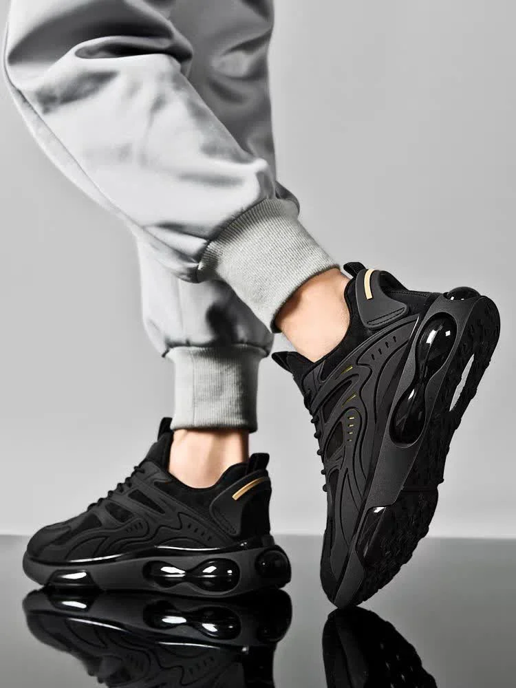 Imported men's black sneakers Imported men's black sneakers