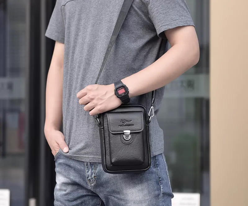 Black genuine leather men's shoulder bag, trendy and authentic. Black genuine leather men's shoulder bag, trendy and authentic.