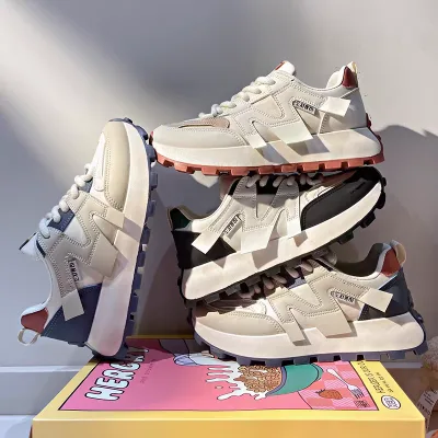 Women's trendy sneaker model