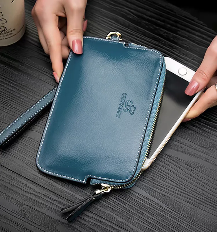 Imported women's handbag model Imported women's handbag model