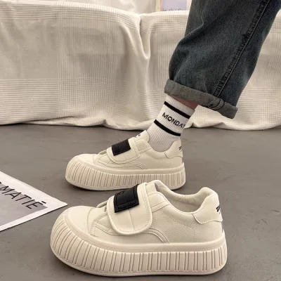 Women's white sneaker model of the year