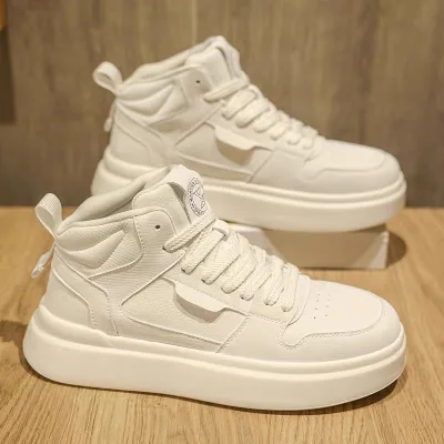 Men's white ankle boots trend