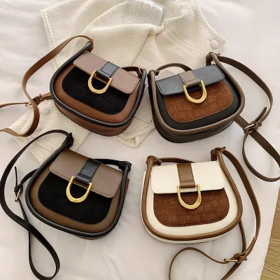 Imported minimalist women's shoulder bag model photo