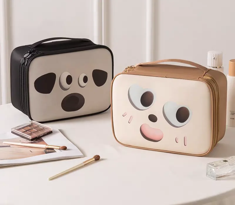 Imported two-tier makeup bag model photo Imported two-tier cosmetic bag model photo