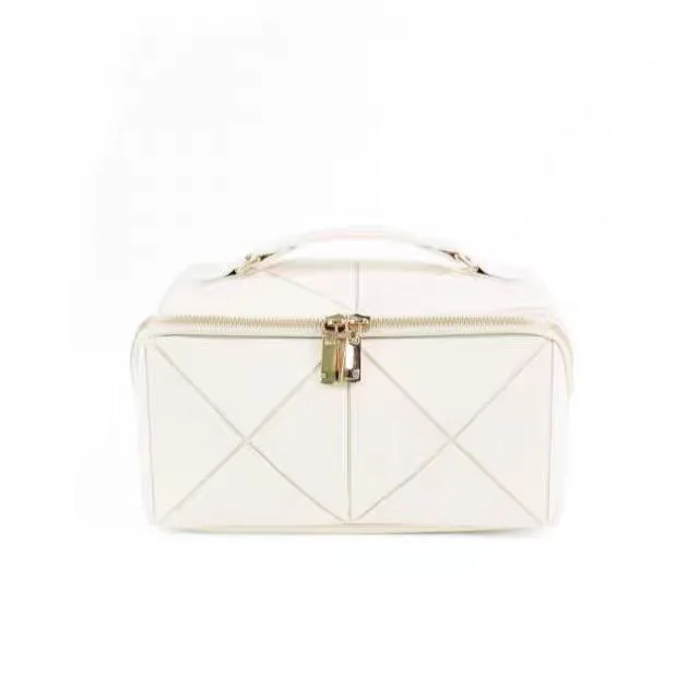 Price of genuine foreign women's makeup bag Price of genuine foreign women's makeup bag