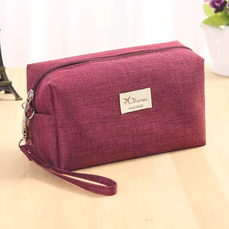 2960 No. 7 Trendy women's burgundy makeup bag