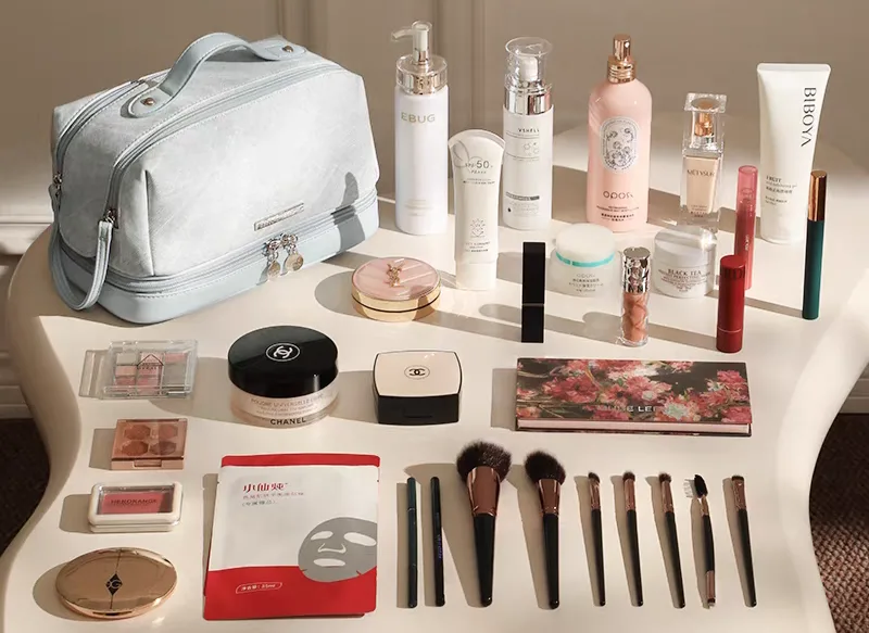 Price of genuine girls' and women's makeup bags Price of genuine girls' and women's cosmetic bags