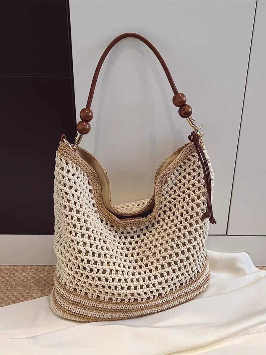 Imported women's and girls' woven pattern canvas shoulder bag price Price of imported women's and girls' woven pattern canvas shoulder bag