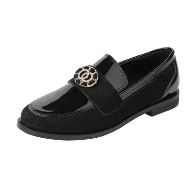 Price of imported women's and girls' black patent leather college shoes