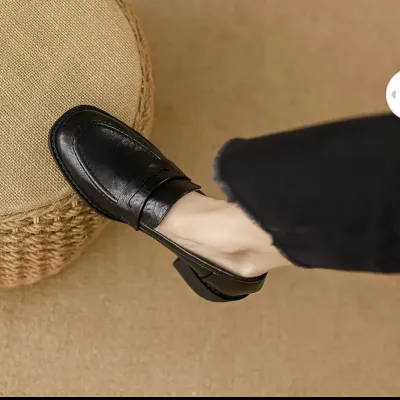 Purchase of genuine black leather women's formal shoes