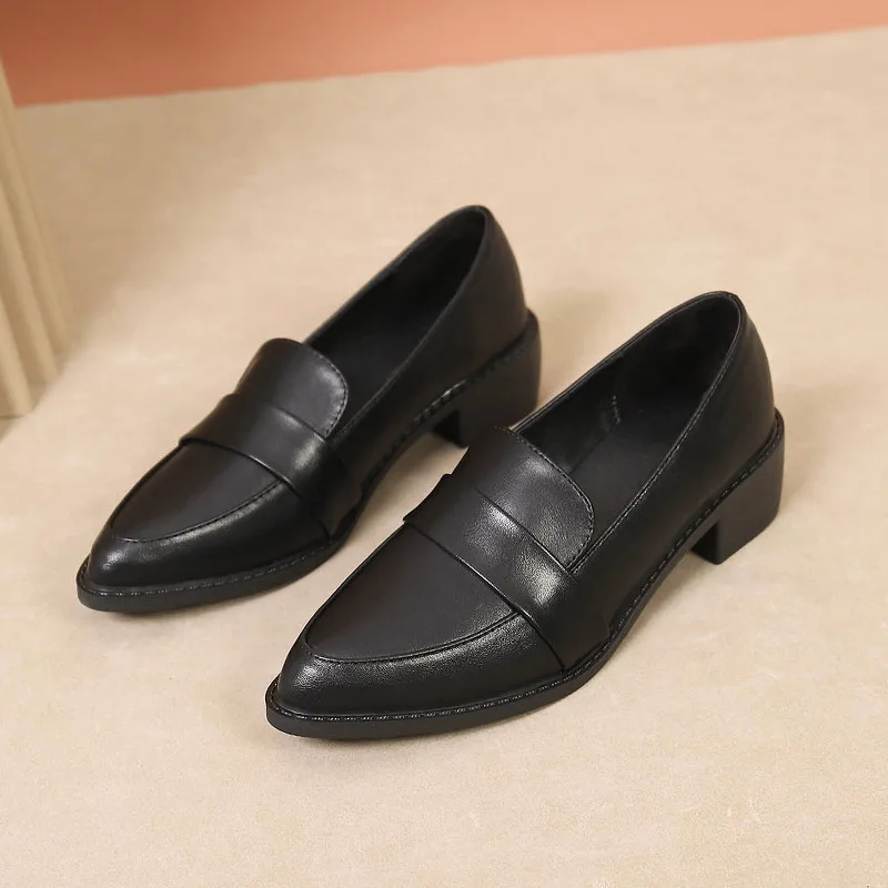 Price of new genuine women's pointed black formal shoes Price of new genuine women's pointed black formal shoes