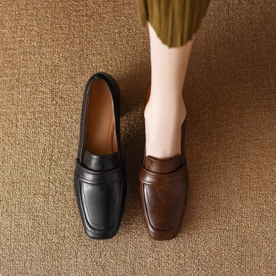 Imported women's stylish everyday shoes with wide heels