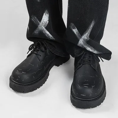 Black leather lace-up loafer with a platform sole for men and boys, imported